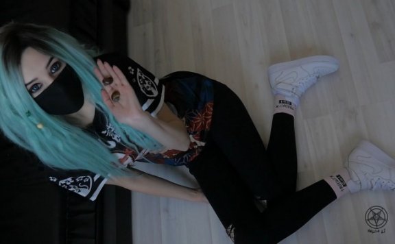 资讯|crush Helgali平底鞋帆布鞋空军vans踩蜗牛二合一 [22分54秒]