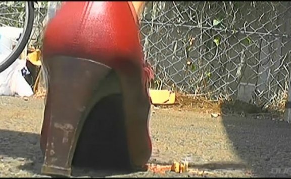 资讯|crush 制服少女に踏まれたい ss-105（原版高清） [9分14秒]