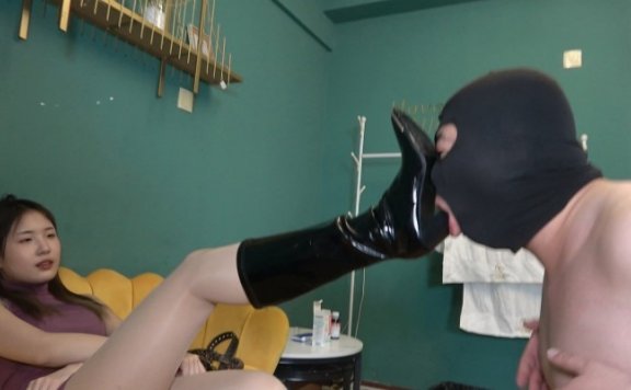 资讯|冷柔原创 《亿姐S》舔脏鞋底，教育辱骂老贱狗 [48分56秒]