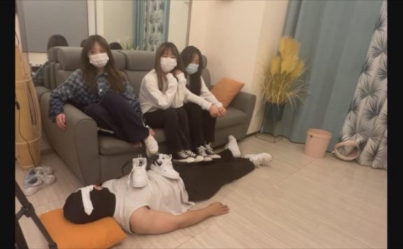 资讯|少女宿舍 《208少女宿舍》调教实录《一》 [48分56秒]