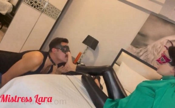 资讯|欧美调教 85部5小时Larn女神调教男M日常酸臭汗脚第一时间除臭多视角观赏 [48分56秒]