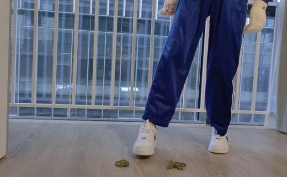 资讯|crush 女高中生小樱踩蛙 [6分44秒]