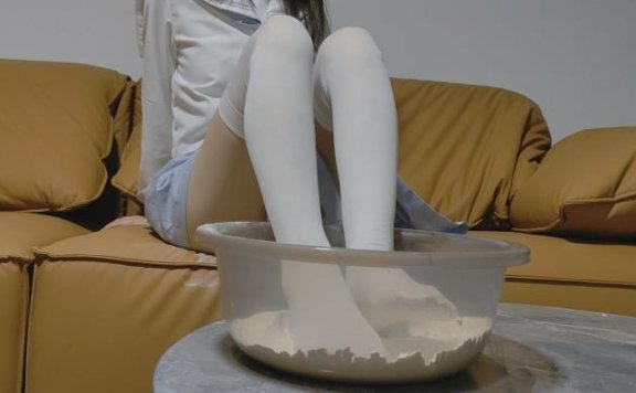 资讯|crush 裸足揉面团 [9分43秒]