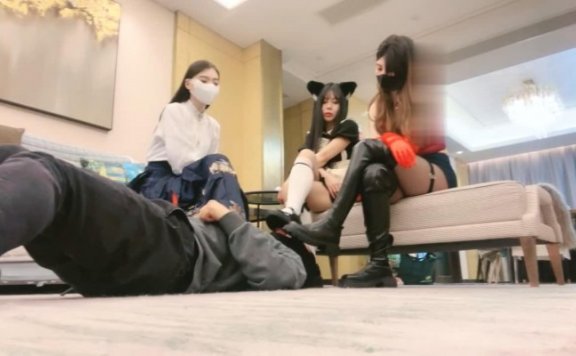 资讯|直播视频 《维妮/维因/无恙》3S暴力踢虐裆/跳踩/舌头擦鞋底《三视角版》 [48分56秒]