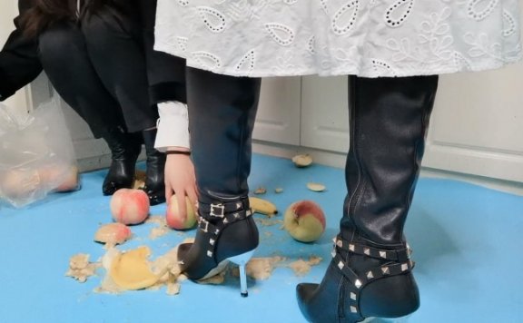 资讯|crush 《芊芊》双人皮靴crush水果跺碎键盘 [11分36秒]