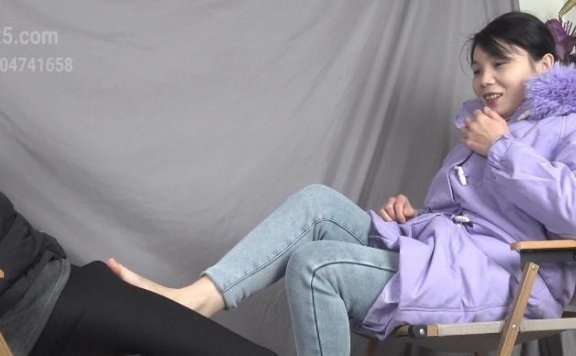 资讯|南国原创 《南国原创》企业经理严姐足X，第一次就是害羞！ [17分26秒]