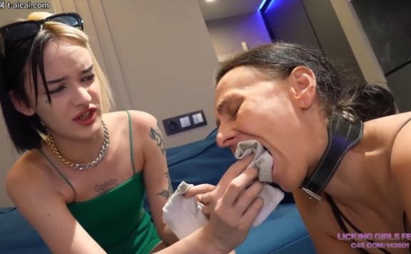 资讯|欧美调教 LGF女女-奴下奴！Monica给被女奴Zoe欺负教训！被Zoe用臭袜子塞嘴，舔脚闻臭鞋 [17分26秒]