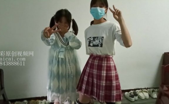 资讯|crush 洛丽塔小姐姐和JK小姐姐踩甲鱼 [38分13秒]