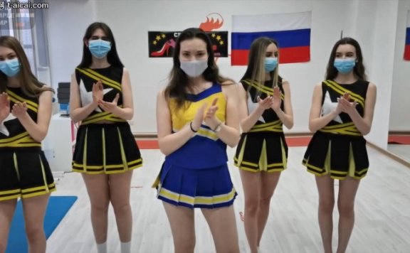 资讯|欧美调教 1小时莫斯科美少女团踩踏！群踩+群坐+群腿绞+集体骑脖子+疯狂混乱群踩脚垫！ [48分56秒]