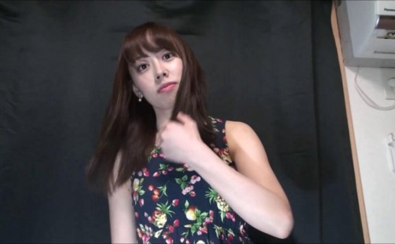 资讯|crush D-231日本活泼妹子短高跟踩食物 [9分43秒]