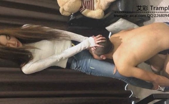 资讯|直播视频 vivi女神强迫闻屁股和裆部 [32分35秒]