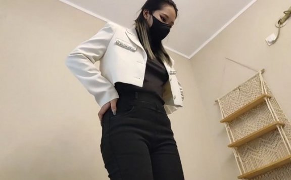 资讯|模特小姐姐 《楼遥女王》长靴踩跺 [48分56秒]