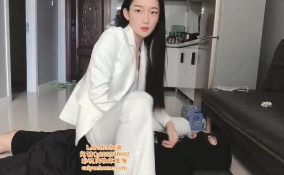 资讯|热血女神 《初柒重磅必买》榨j女教师仿岛国剧情职业装白丝白运动鞋榨干学生三部曲第3部 [48分56秒]