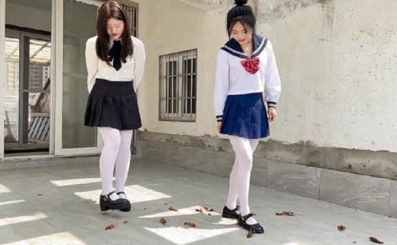 资讯|执乐园 小静+露露踩龙虾剧情版（执念大大客串） [9分14秒]