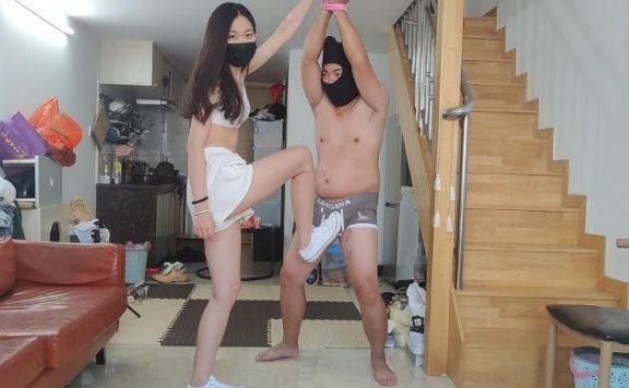 资讯|鱼爹归宿 小鱼女神低帮匡威吊绑色魔前任踢爆卵蛋 [17分26秒]