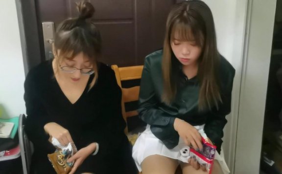 资讯|萌系学娃 第一视角双人羞辱下贱狗 [48分56秒]