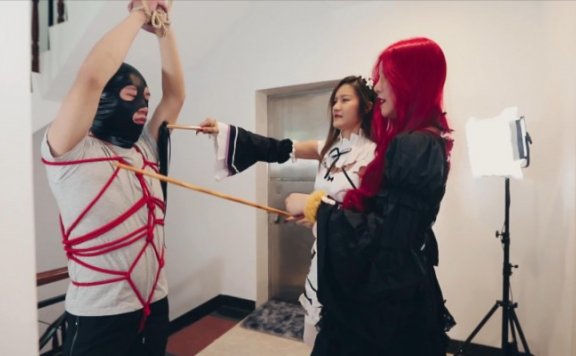 资讯|H.P.L栖心之栈 〖H.P.L栖心之栈〗—黑白双煞吊刑奴 [12分18秒]