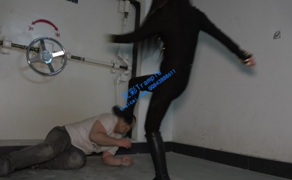 资讯|冷柔原创 《冷柔》车库大头皮鞋爆头 [48分56秒]