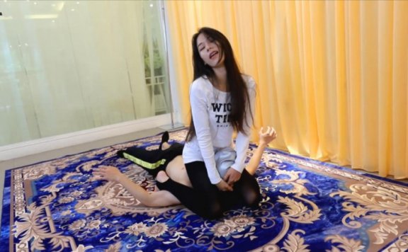 资讯|H.P.L栖心之栈 〖H.P.L栖心之栈〗—芷晴妖娆夹脖子 [32分35秒]