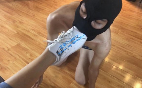 资讯|女王女主 凤仪亭 一潘兮羞辱耳光踢裆，舔脏鞋底 [48分56秒]