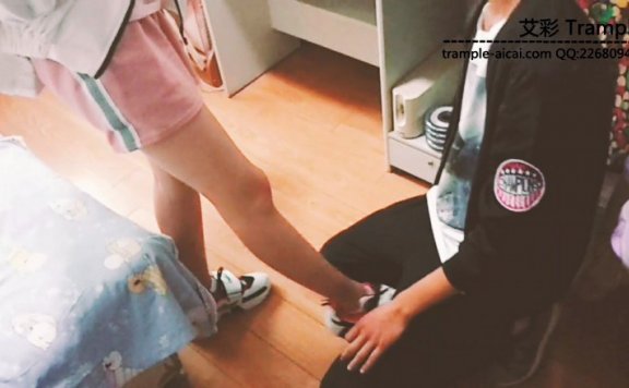 资讯|女王女主 再会初恋女友 [12分18秒]