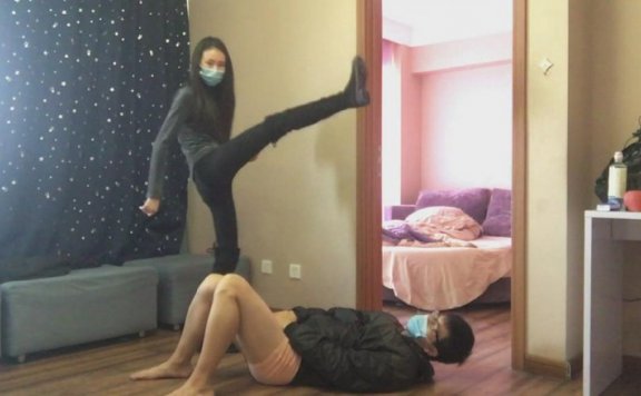 资讯|活力诗蔓 （语言长靴剧情） 诗蔓少女长靴狂虐跟踪男生 [12分18秒]