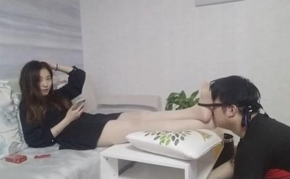 资讯|不良女学生 物业小姐丝袜脚无意识 [48分56秒]