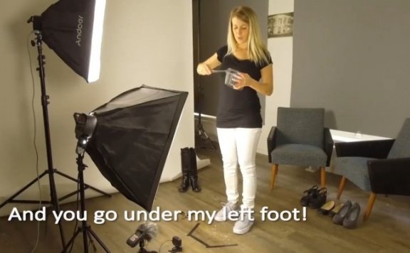 资讯|crush 欧美金发女郎高跟平底三双鞋踩虫 [10分24秒]