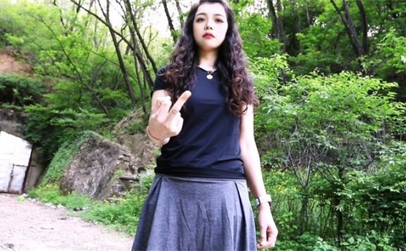 资讯|crush 《橘子喵》室外蚕蛹三明治 [15分36秒]