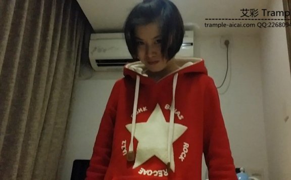 资讯|crush 清纯美女肉丝黑丝温柔踩扁牛蛙，挤踩出内脏 [32分35秒]