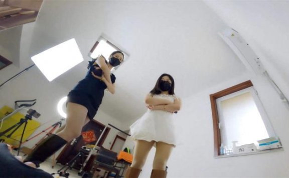 资讯|婧児小主 LCT155a 晓G凌S双踩偷玩鞋的丈夫 全语言羞辱 靴子袜子踩脸 实况跟随 [48分56秒]