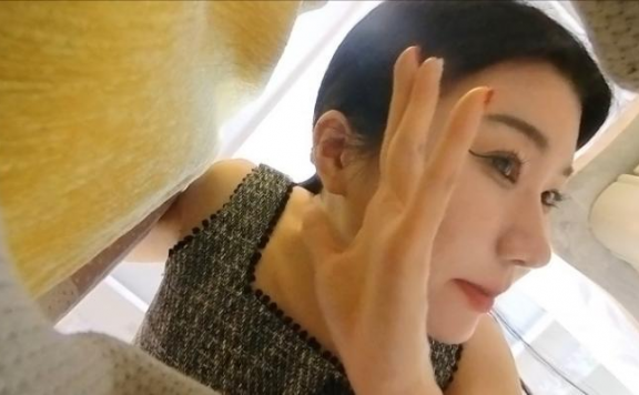 资讯|crush 《GTS-VR》小废物姐姐鞋子里的味道如何呢?《麒麟腿》《VORE》《裸足》《POV》 [30分6秒]