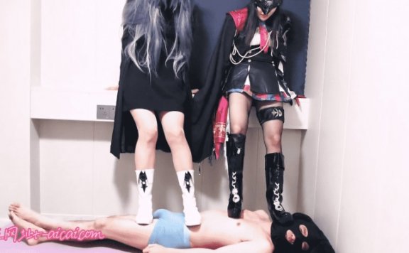 资讯|女王女主 舞蹈队双素人女生COS二次元全体重踩踏 [22分50秒]