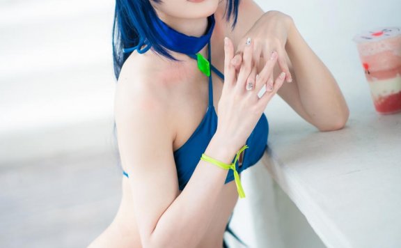 【网盘】阿包也是兔娘-花园泳装